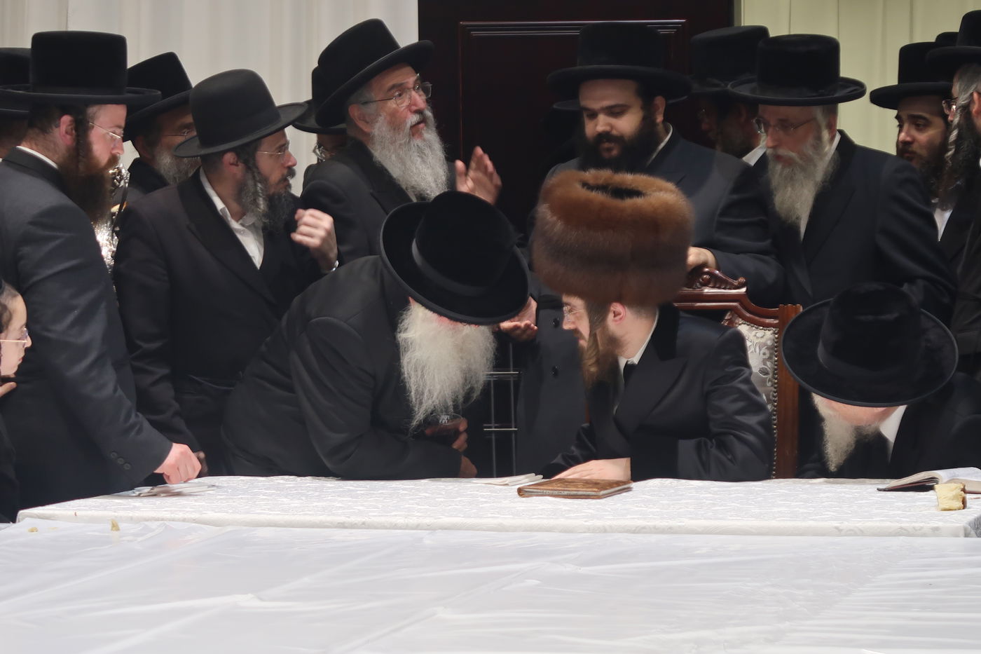 זאת חנוכה בחצה"ק סאדיגורה