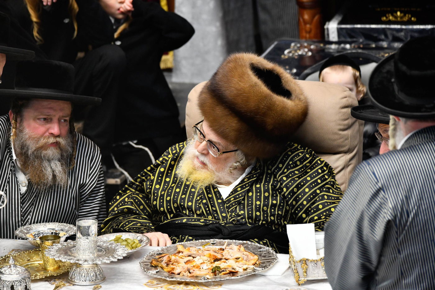 זאת חנוכה בחצה"ק תולדות אברהם יצחק