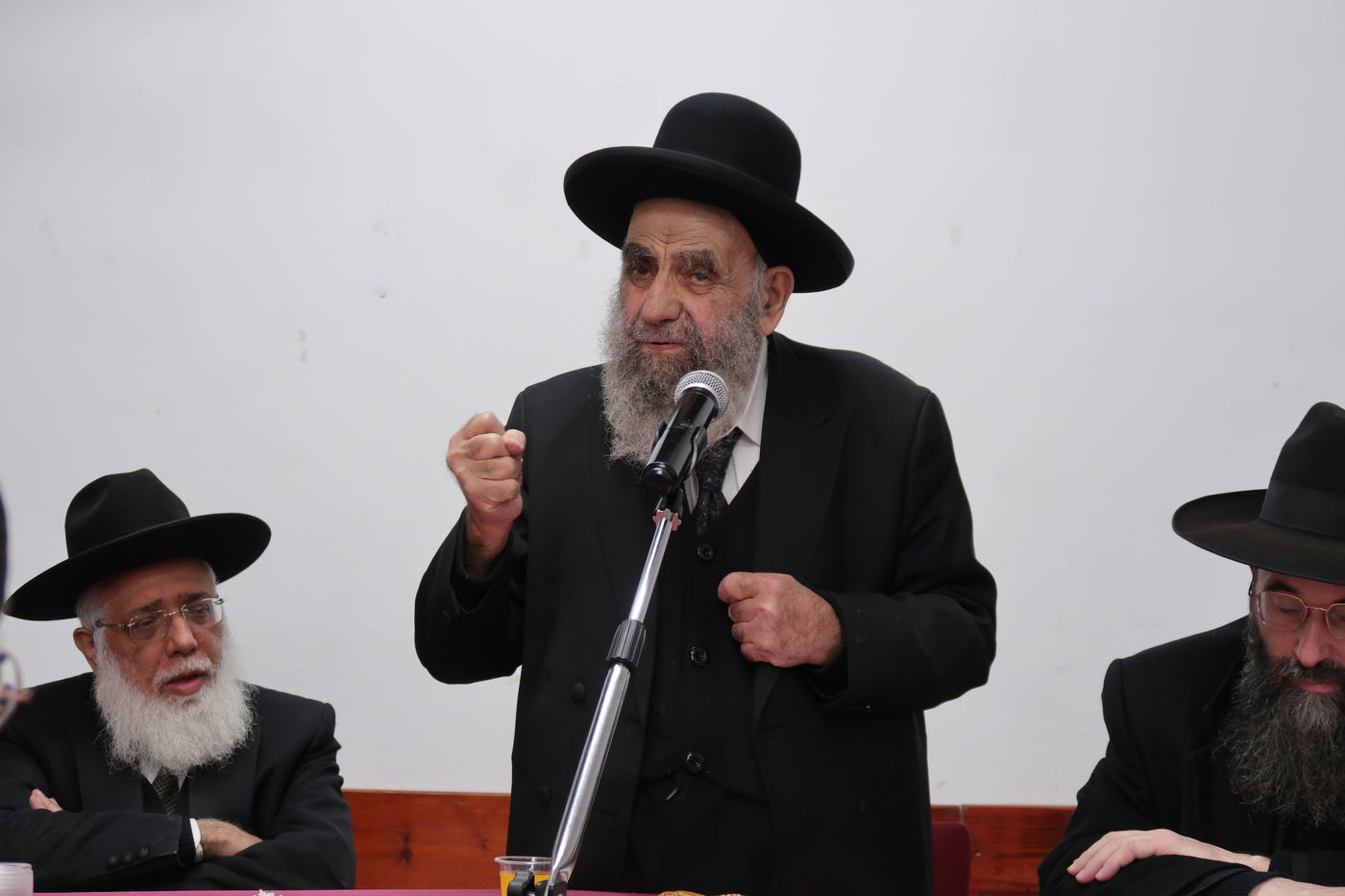 חנוכה אצל הגאון רבי משה צדקה