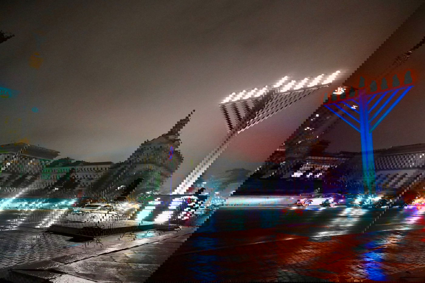 אנטישמיות? כך חגגו בעשרות מוקדים במקביל את הדלקת נרות חנוכה