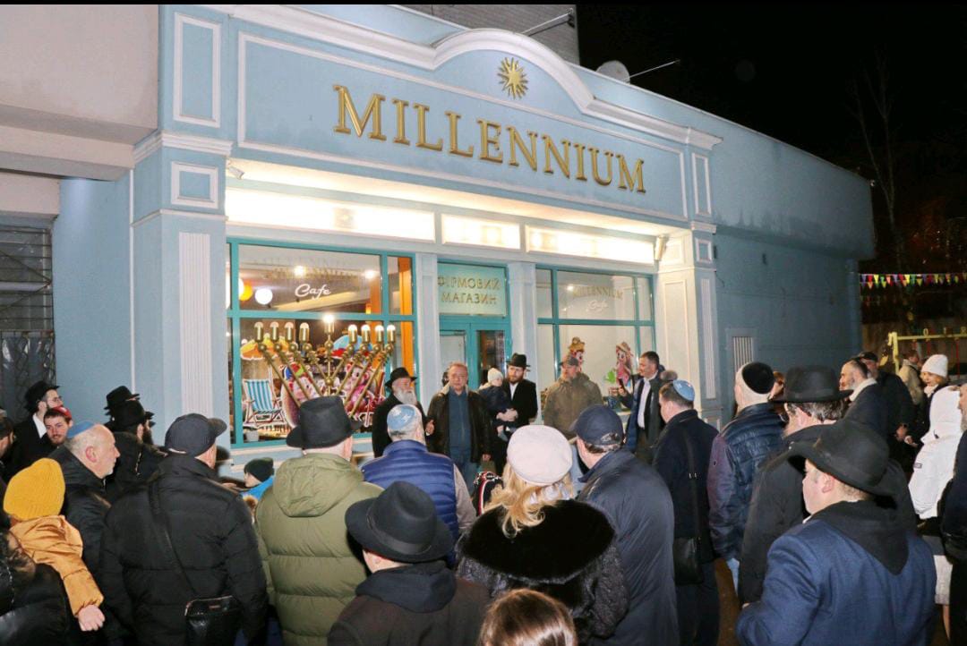 אנטישמיות? כך חגגו בעשרות מוקדים במקביל את הדלקת נרות חנוכה