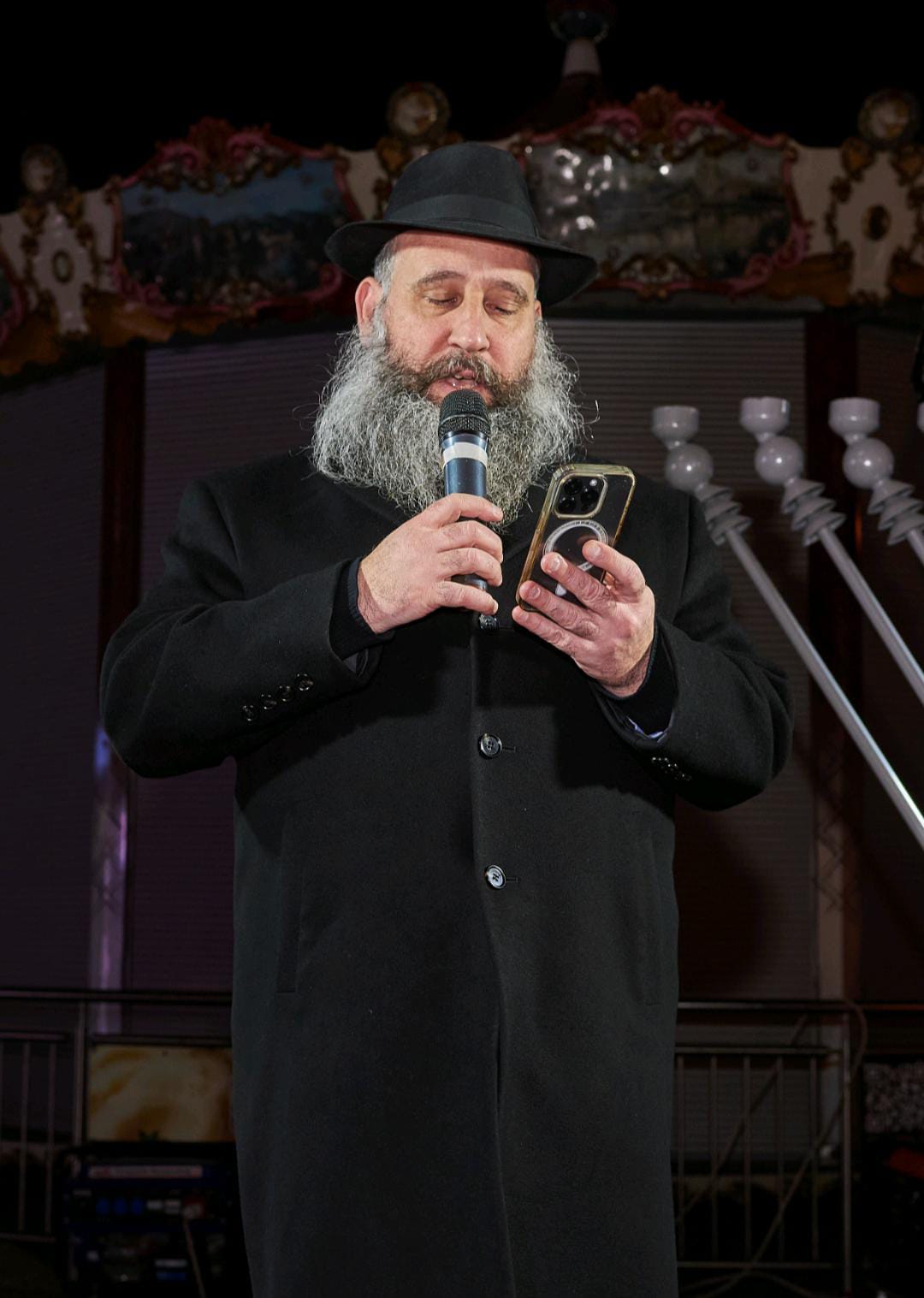 אנטישמיות? כך חגגו בעשרות מוקדים במקביל את הדלקת נרות חנוכה