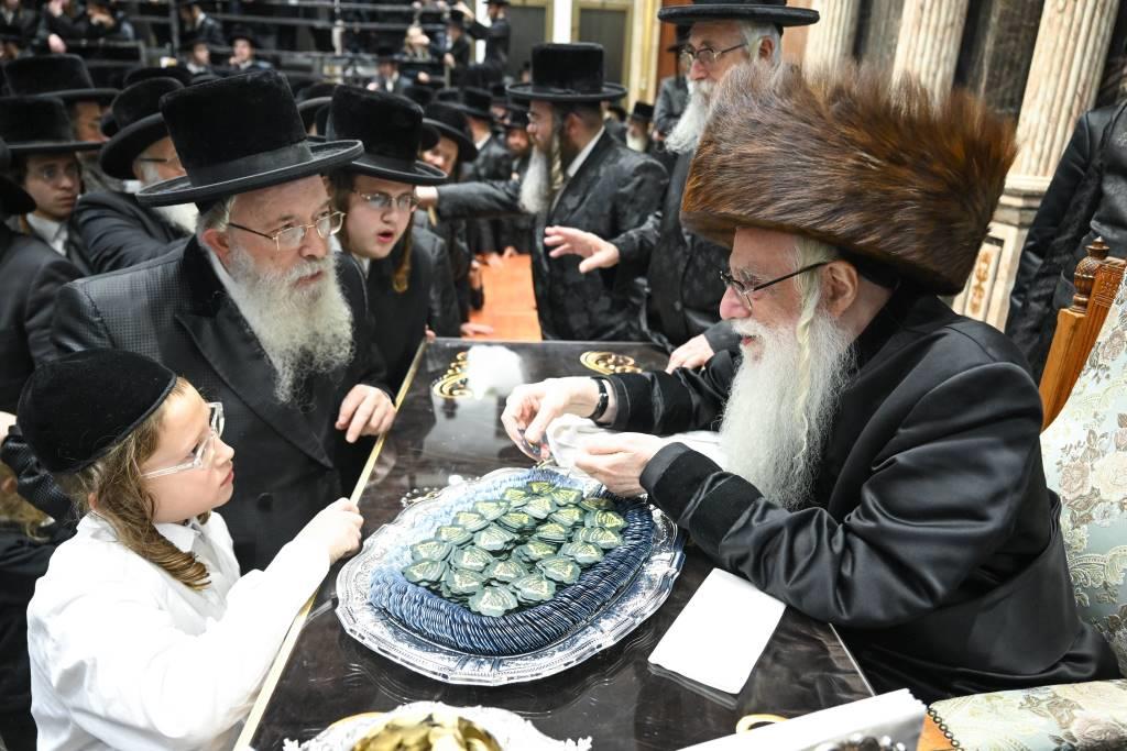 ערב ומוצאי שבת חנוכה בצאנז