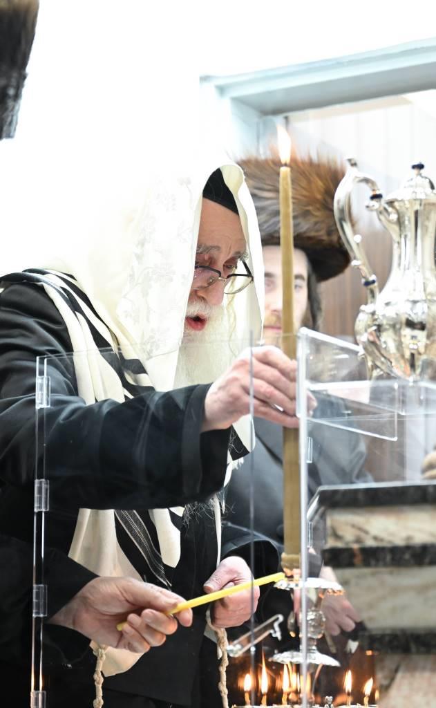 ערב ומוצאי שבת חנוכה בצאנז