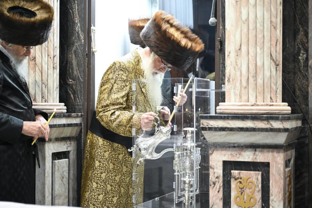 ערב ומוצאי שבת חנוכה בצאנז