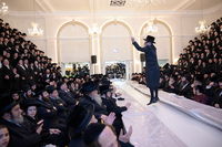 זאת חנוכה אצל הרה"צ רבי שמעלקא בידרמן בלונדון