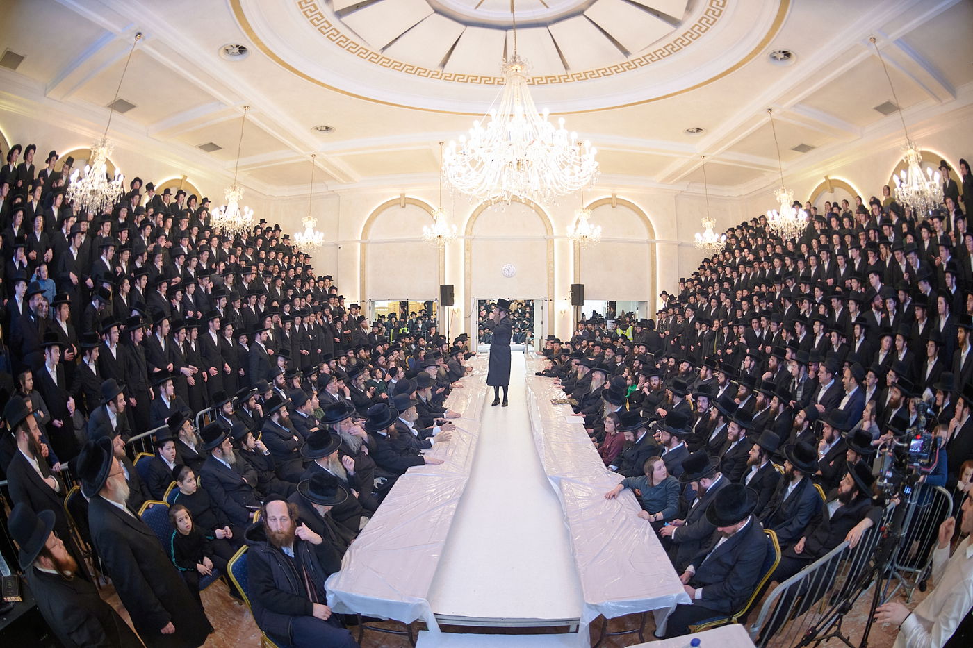 זאת חנוכה אצל הרה"צ רבי שמעלקא בידרמן בלונדון