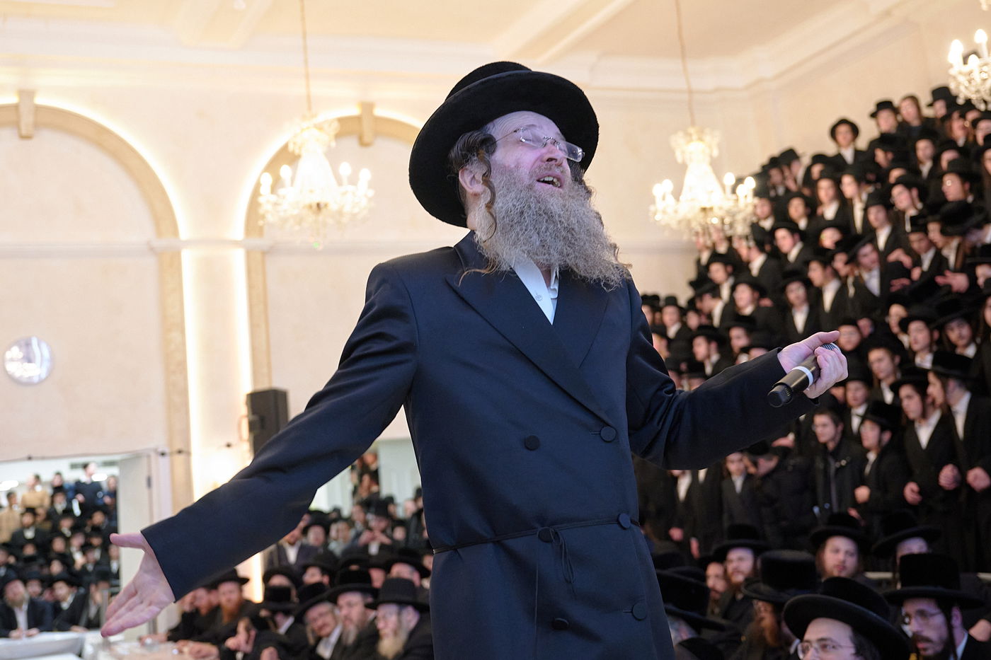 זאת חנוכה אצל הרה"צ רבי שמעלקא בידרמן בלונדון