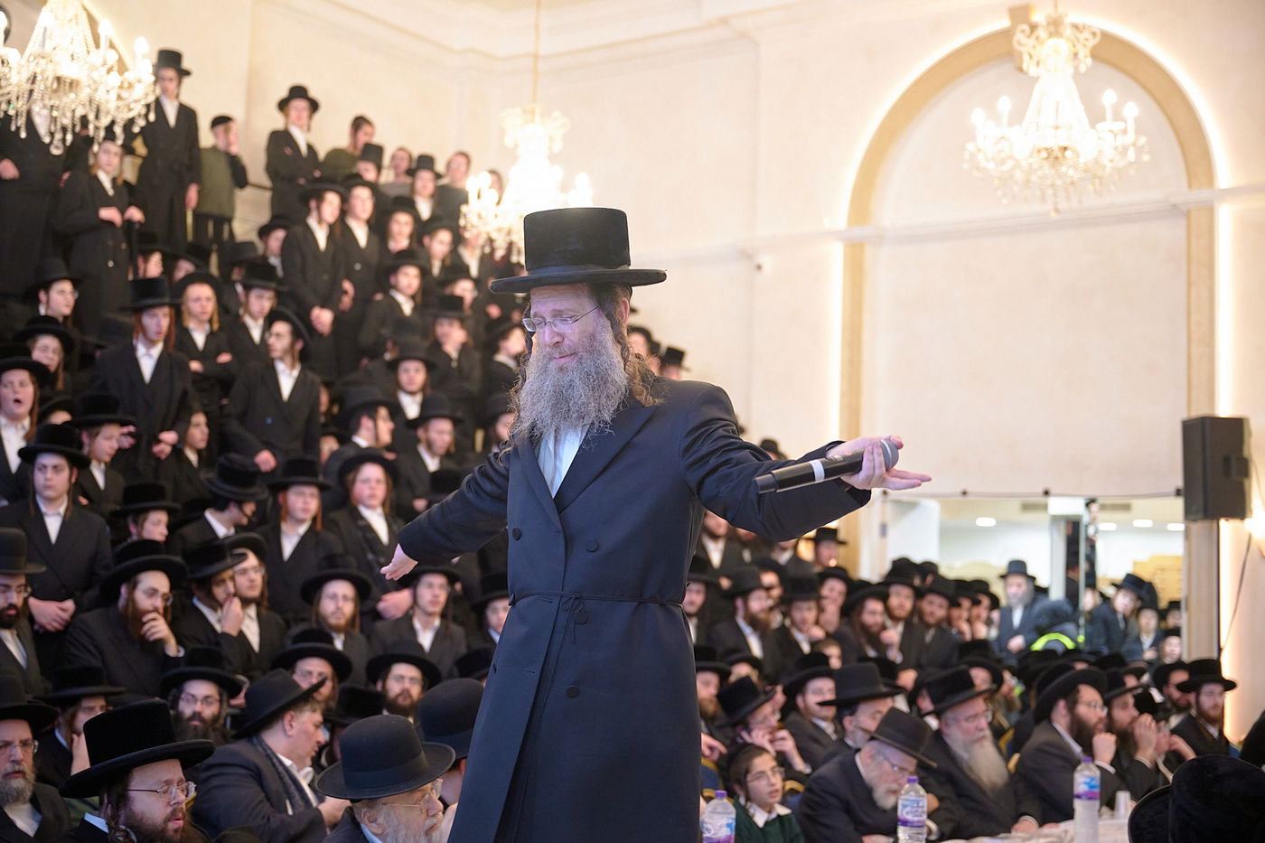 זאת חנוכה אצל הרה"צ רבי שמעלקא בידרמן בלונדון