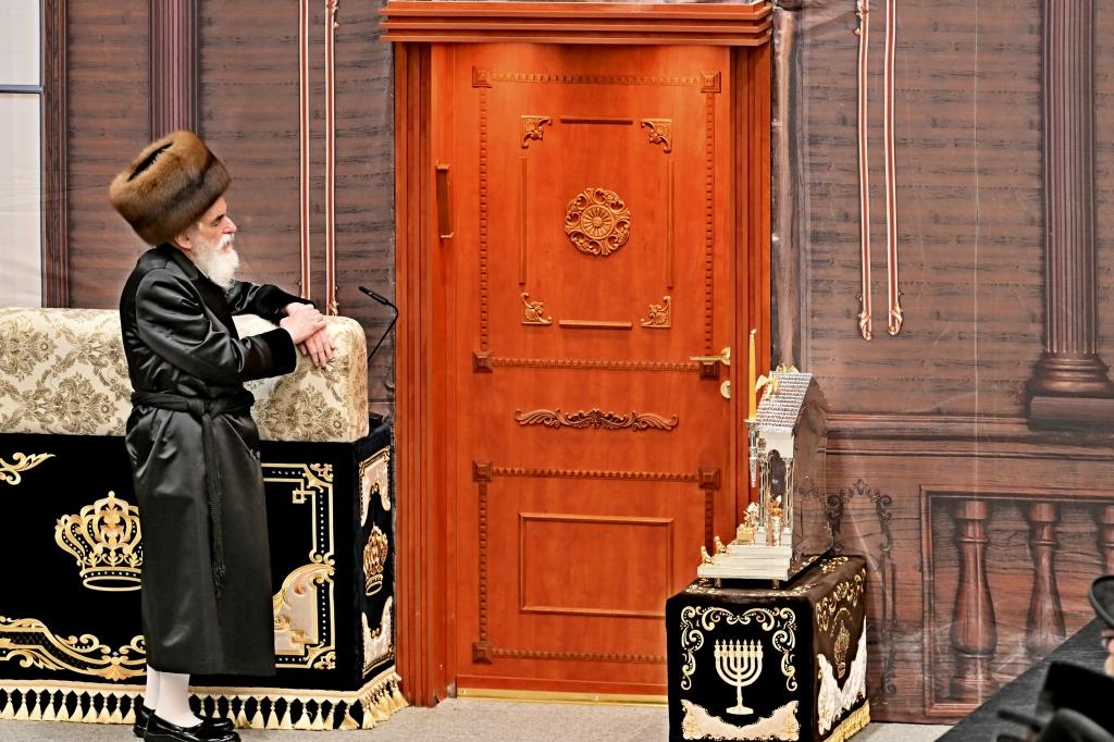 חנוכה בחצה"ק ויזניץ