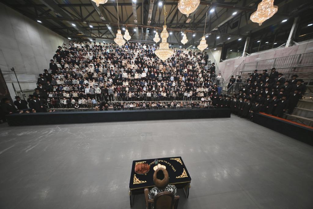 חנוכה בחצה"ק ויזניץ