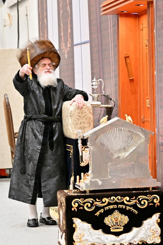 חנוכה בחצה"ק ויזניץ