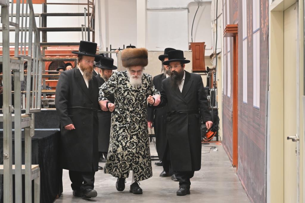 חנוכה בחצה"ק ויזניץ