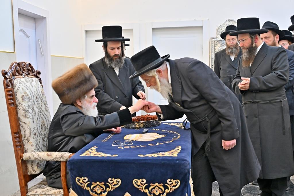 חנוכה בחצה"ק ויזניץ