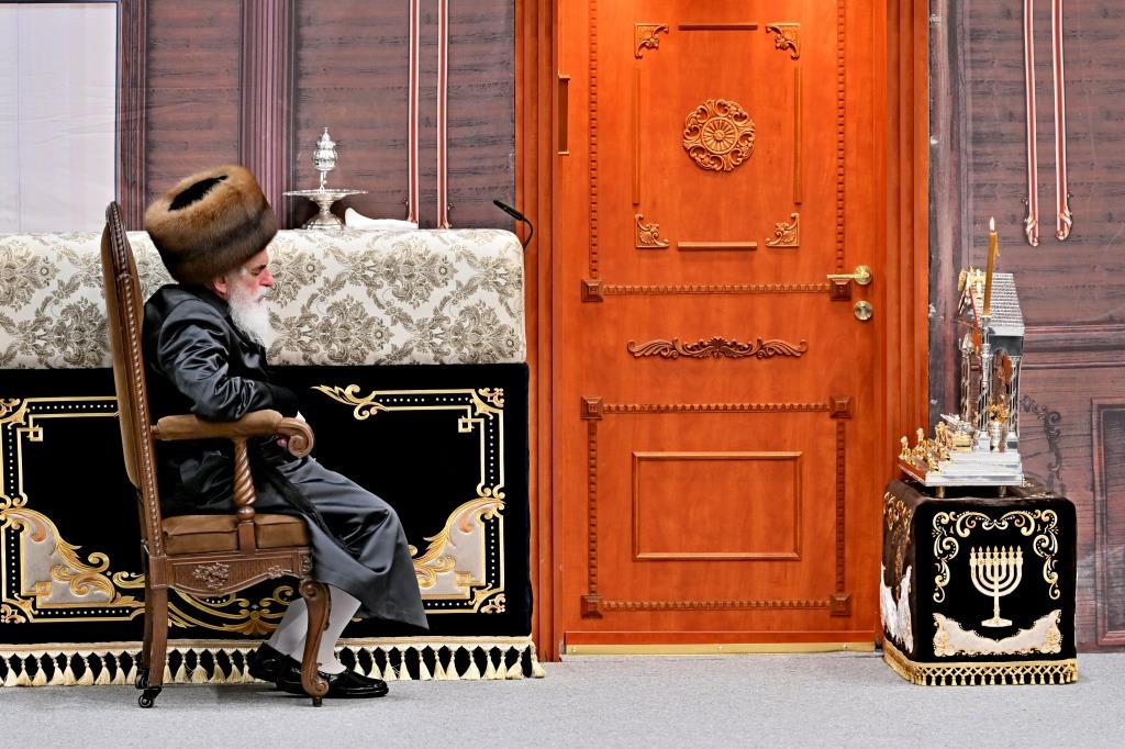 חנוכה בחצה"ק ויזניץ