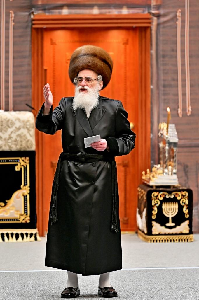 חנוכה בחצה"ק ויזניץ