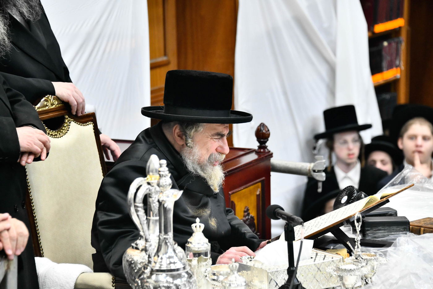 זאת חנוכה בחצה"ק רחמסטריווקא