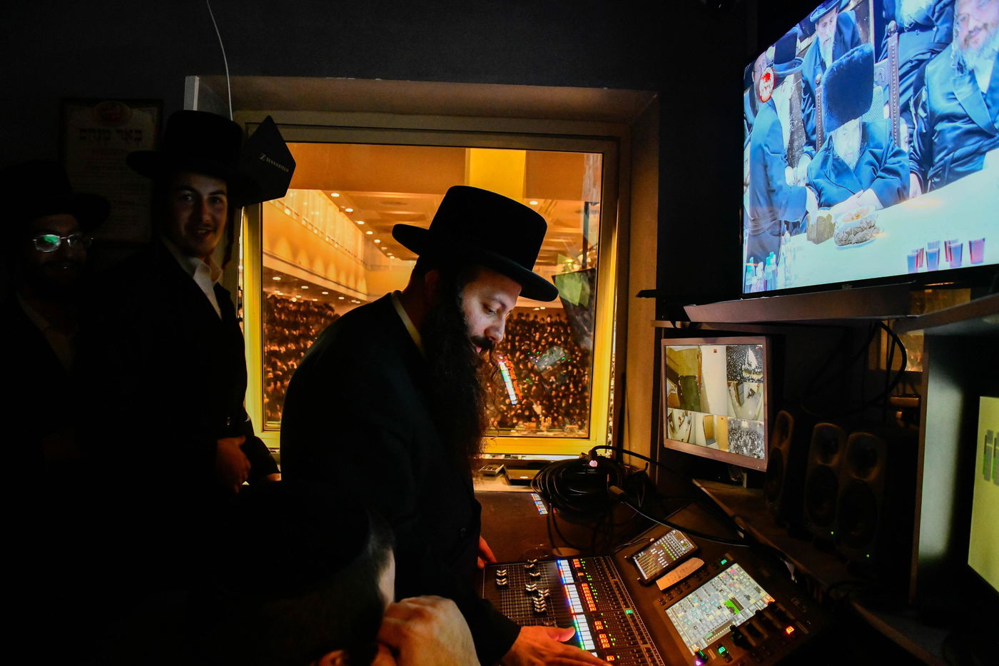 זאת חנוכה בחצה"ק בעלזא