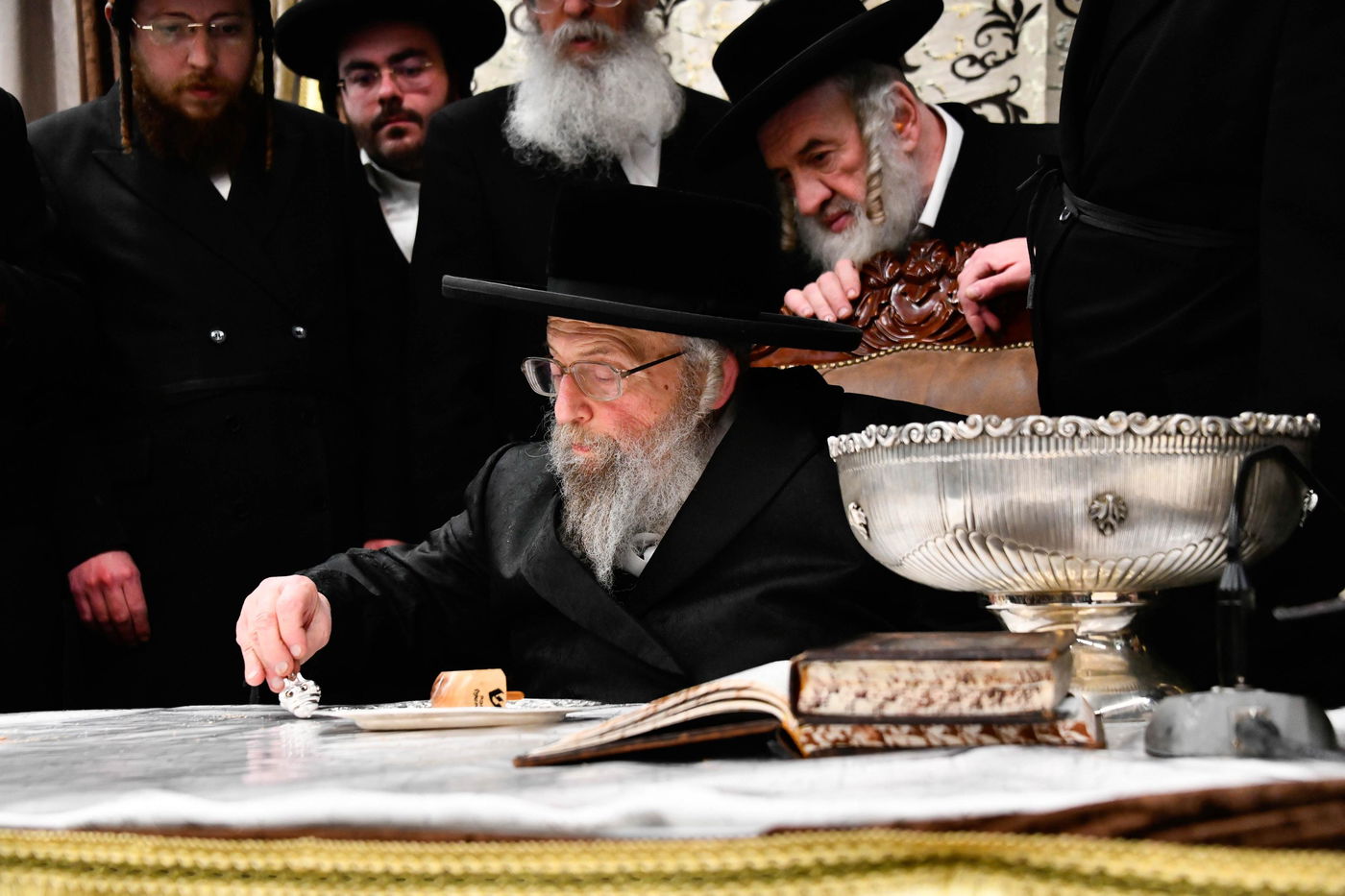 זאת חנוכה בחצה"ק פינסק קרלין