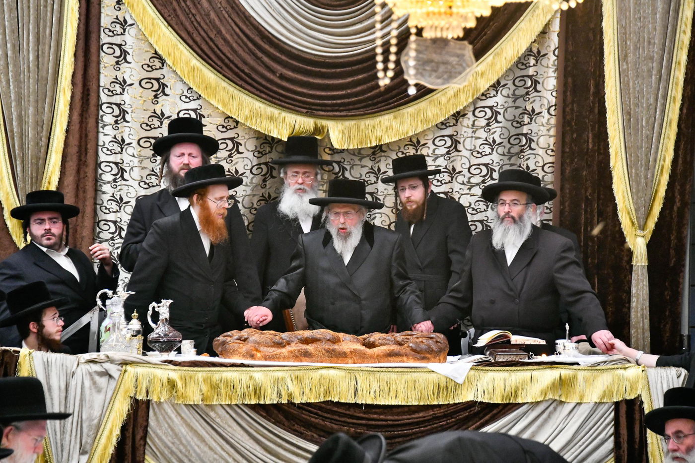 זאת חנוכה בחצה"ק פינסק קרלין