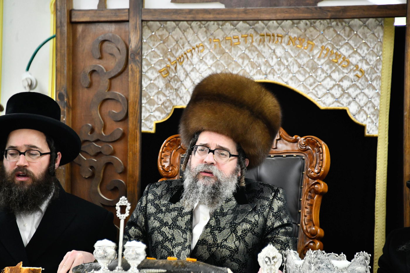 זאת חנוכה בחצה"ק סקולען ירושלים