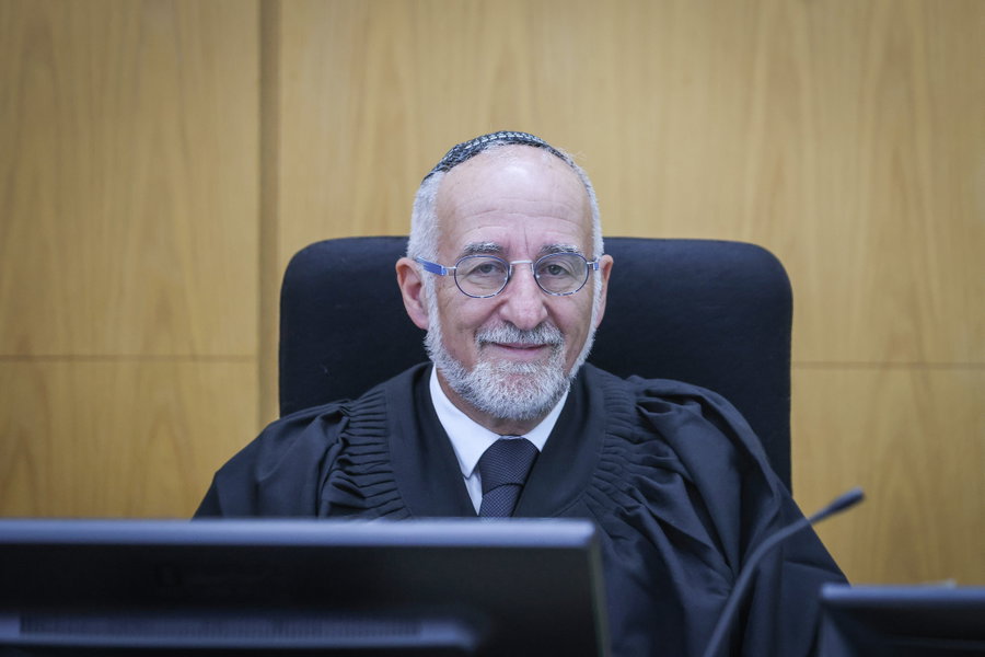 השופט אשר קולה