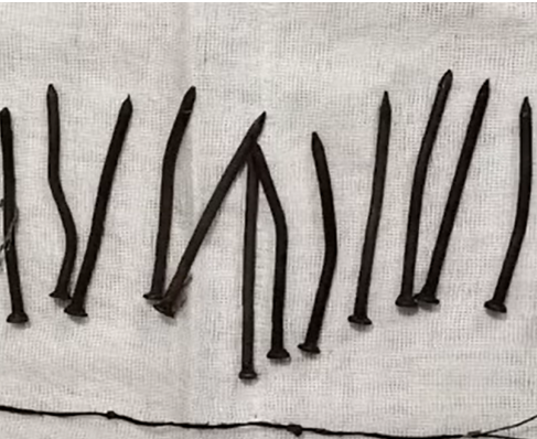 המסמרים שחולצו