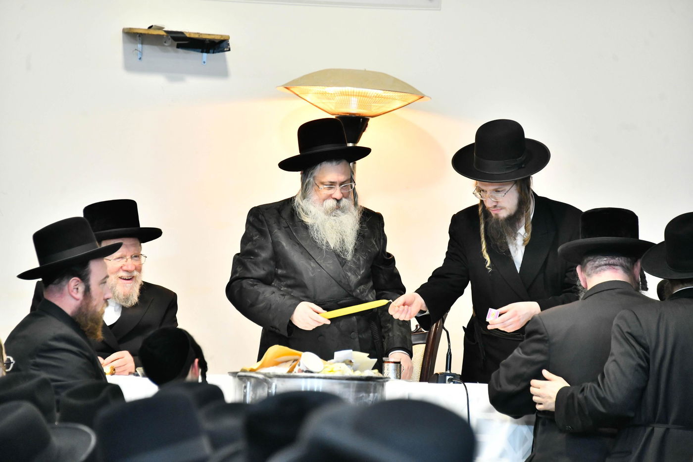 זאת חנוכה בחצה"ק טולנא