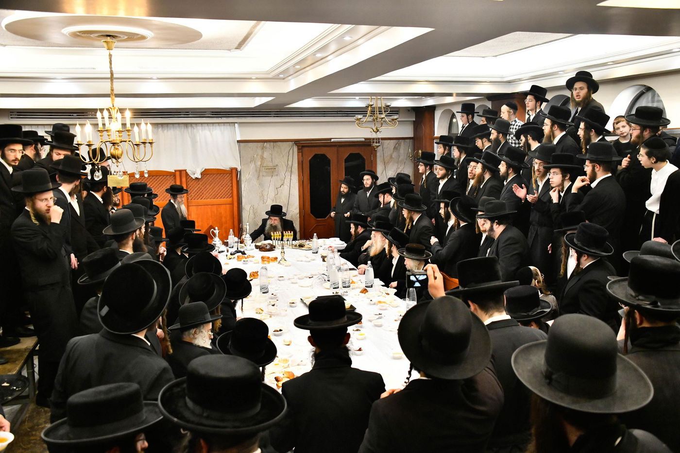 זאת חנוכה בלעלוב צפניה