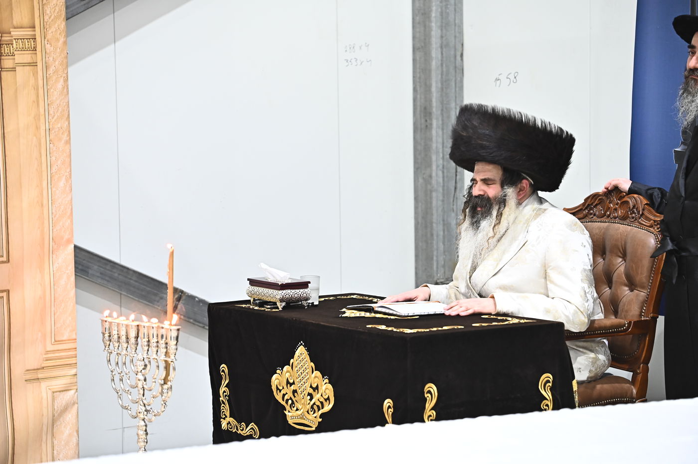 זאת חנוכה בחצה"ק זוטשקה