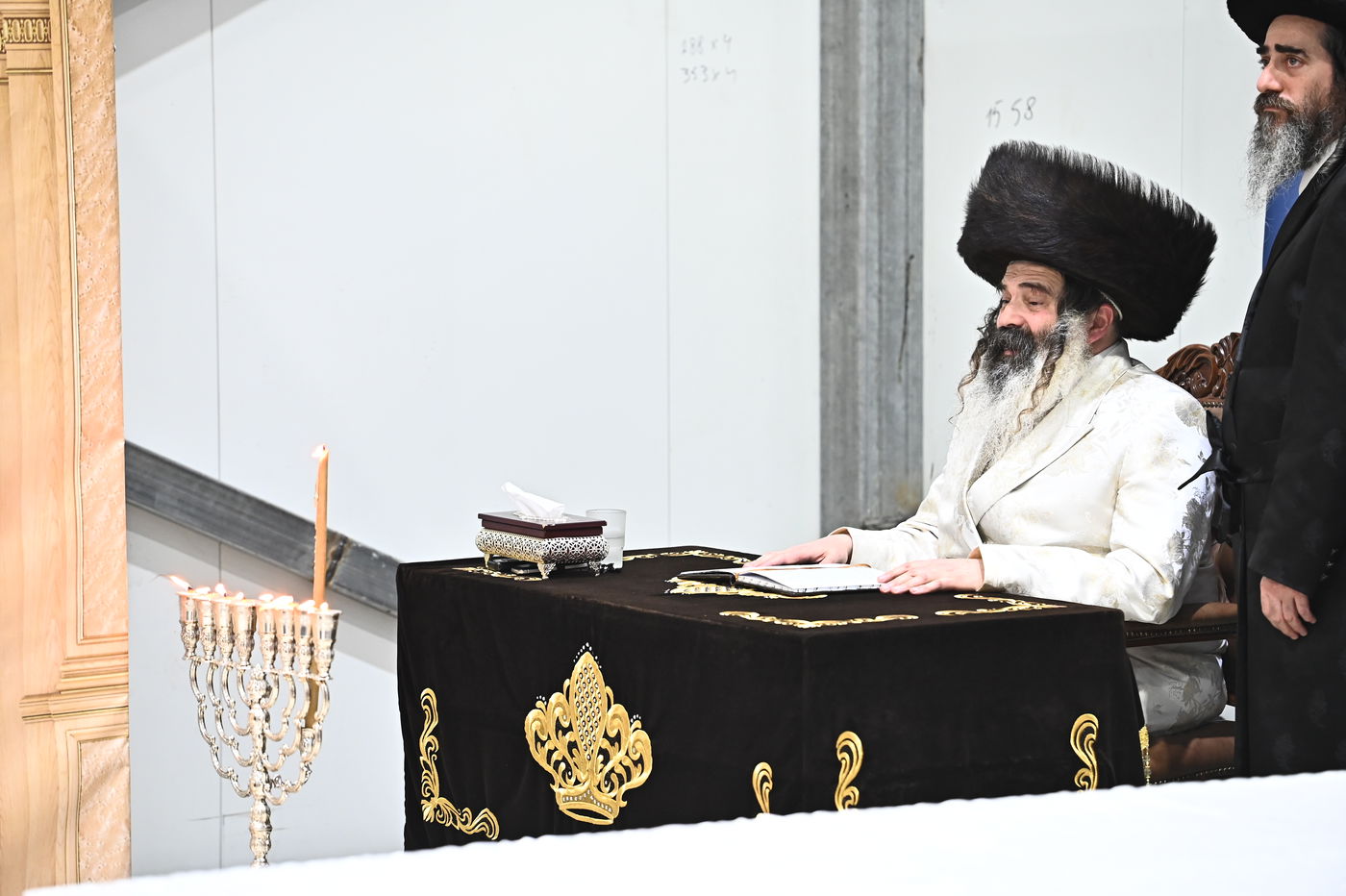 זאת חנוכה בחצה"ק זוטשקה