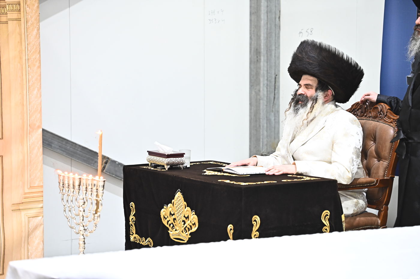 זאת חנוכה בחצה"ק זוטשקה