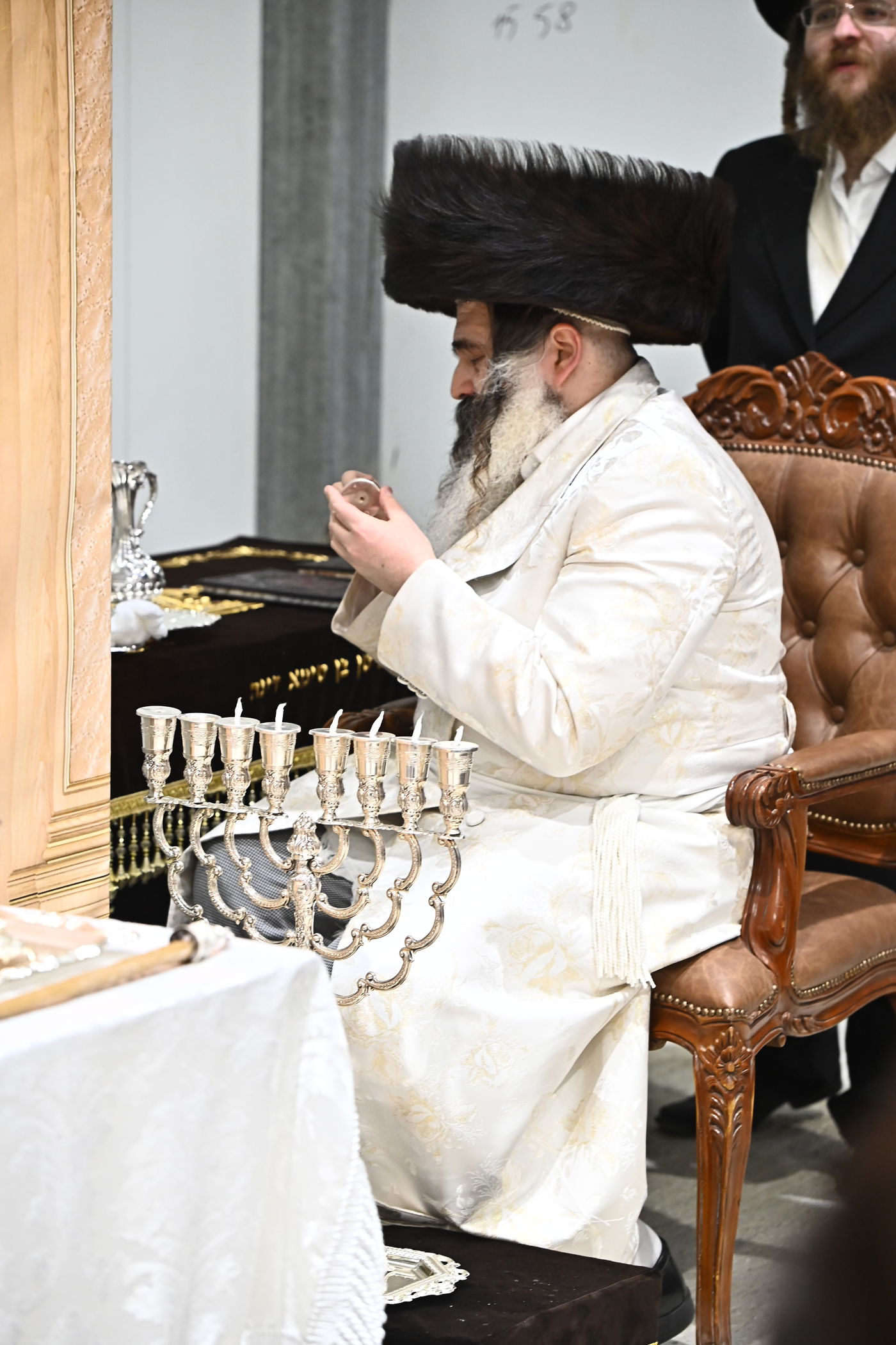 זאת חנוכה בחצה"ק זוטשקה