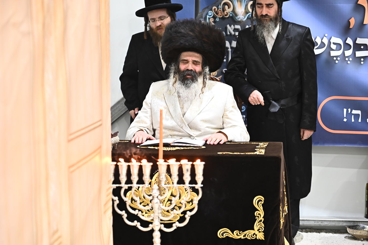 זאת חנוכה בחצה"ק זוטשקה