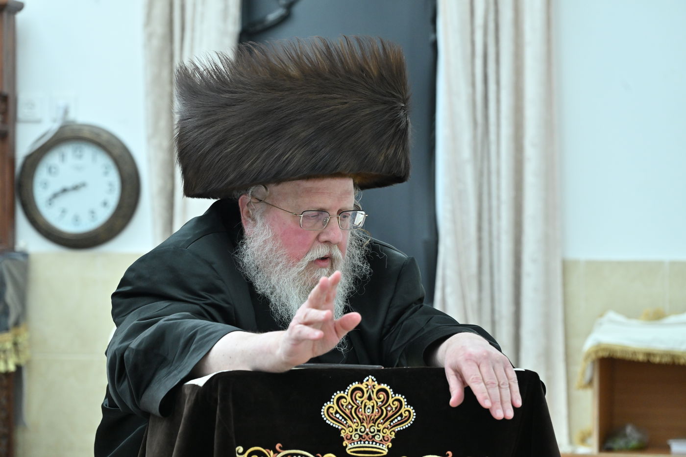 חנוכה בחצה"ק סאסוב