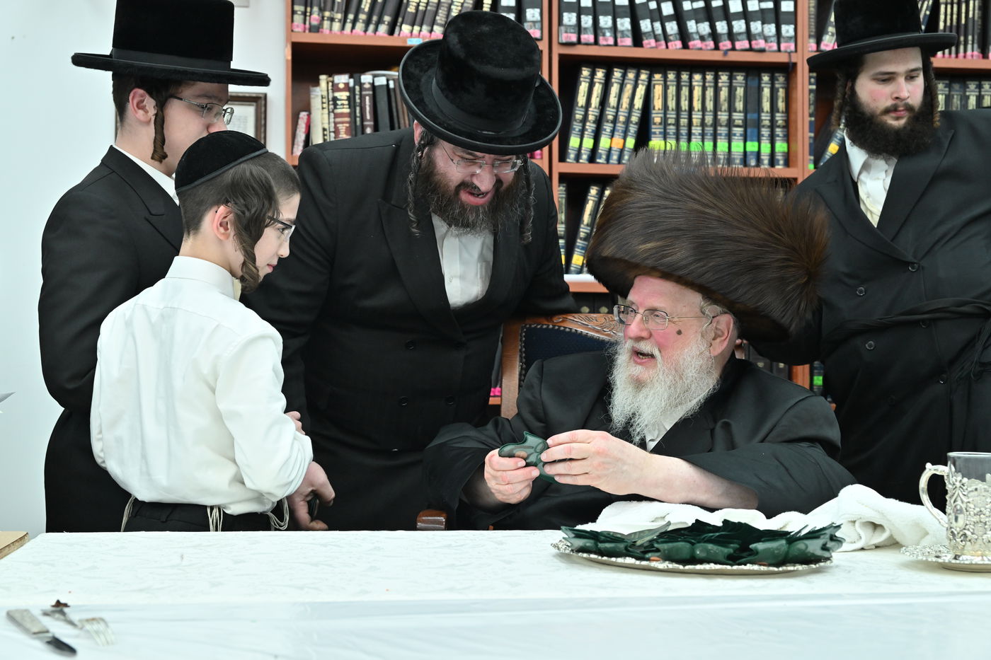 חנוכה בחצה"ק סאסוב