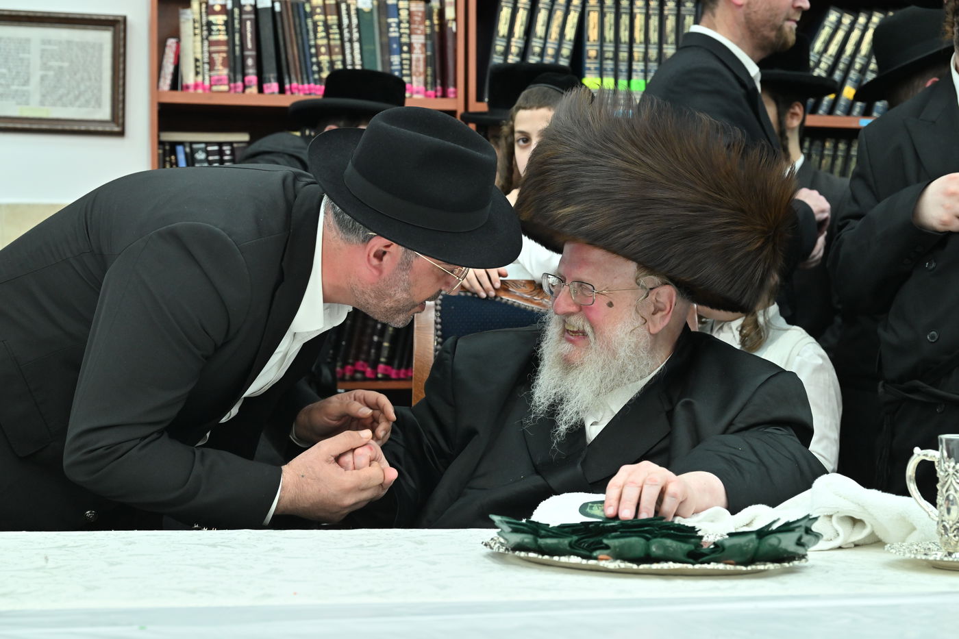 חנוכה בחצה"ק סאסוב