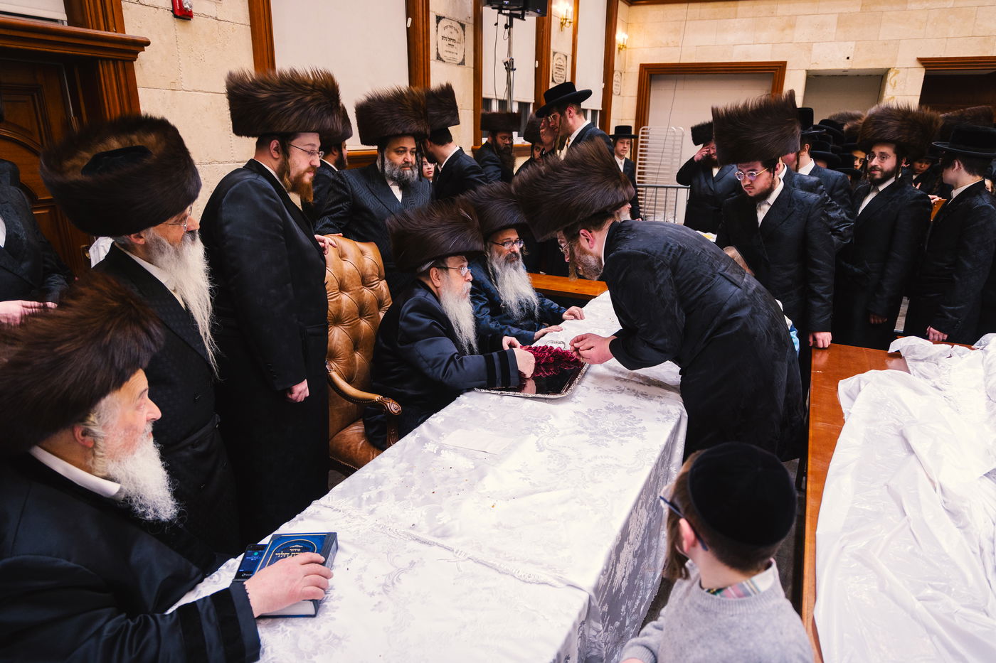 חנוכה בחצה"ק טאהש