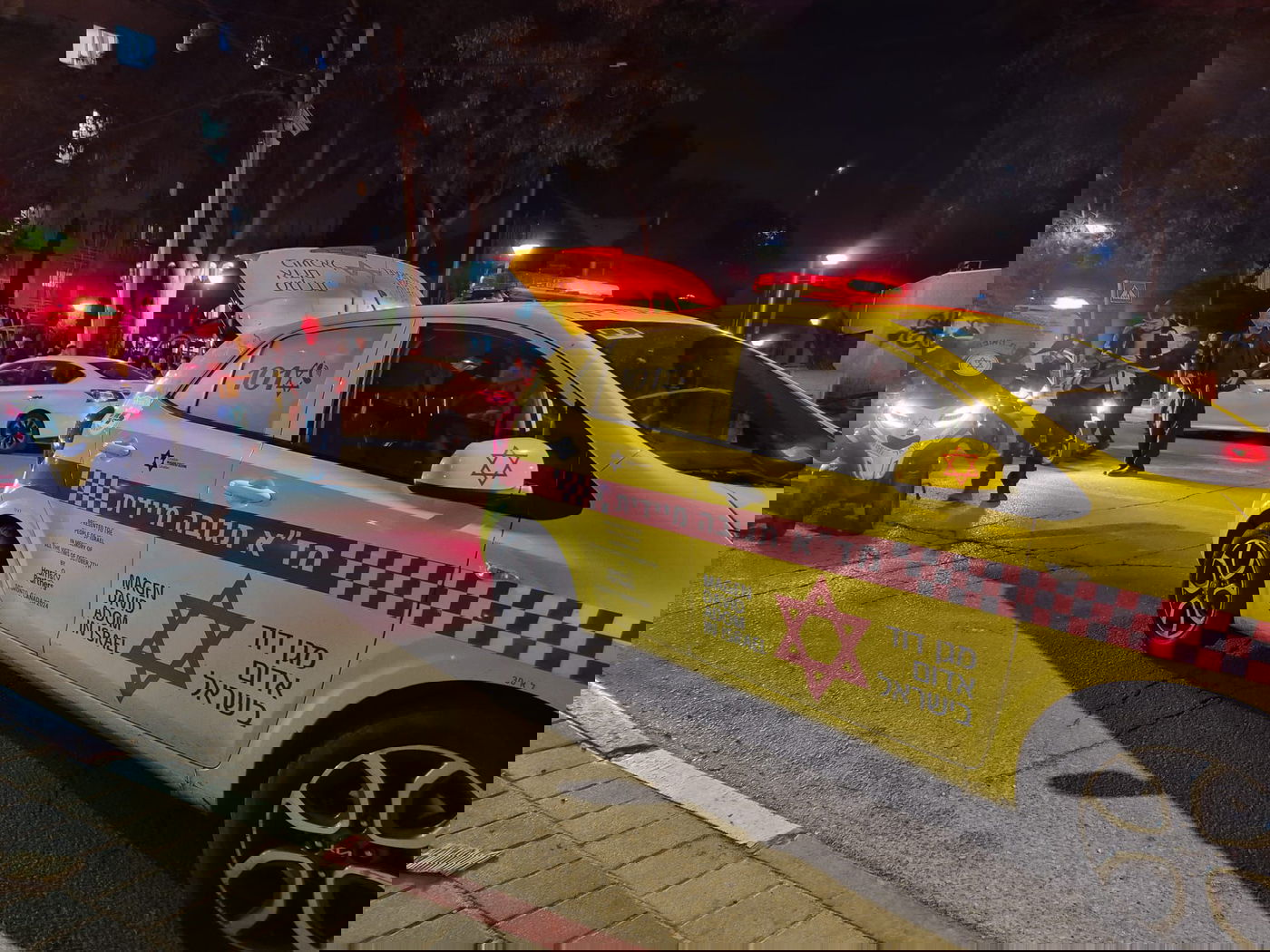 מיניבוס פגע בעוצמה בילד בן 8 בעיר החרדית; פונה במצב קשה