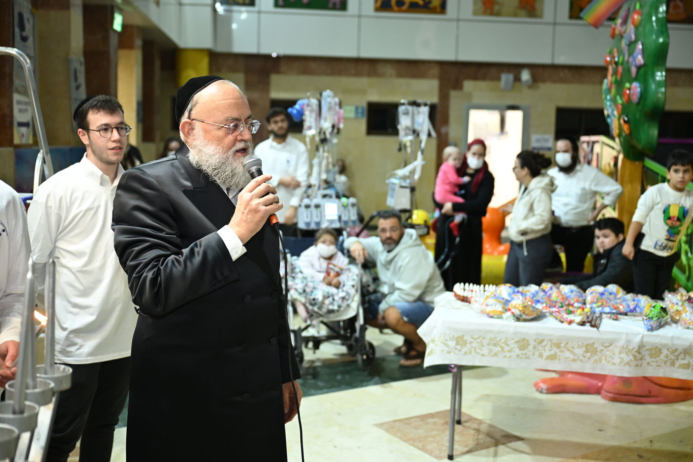 מסיבת החנוכה המרכזית שערכה עמותת 'חיים לילד'