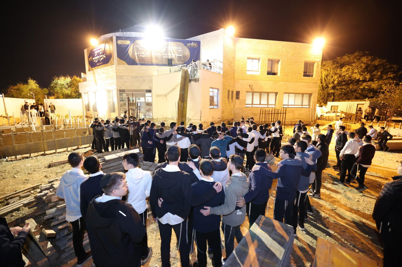 הנחת אבן הפינה בישיבת נהורא