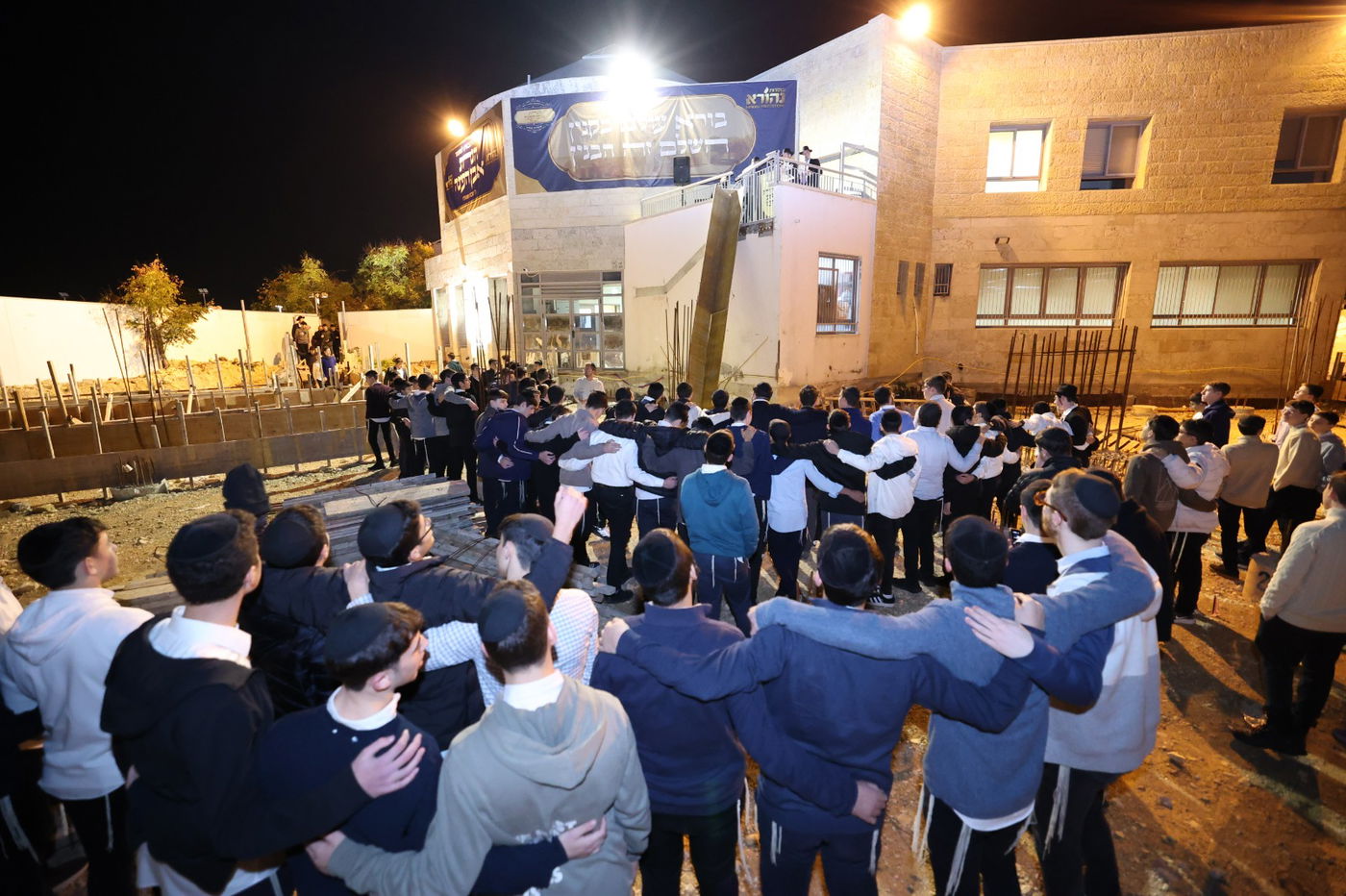 הנחת אבן הפינה בישיבת נהורא