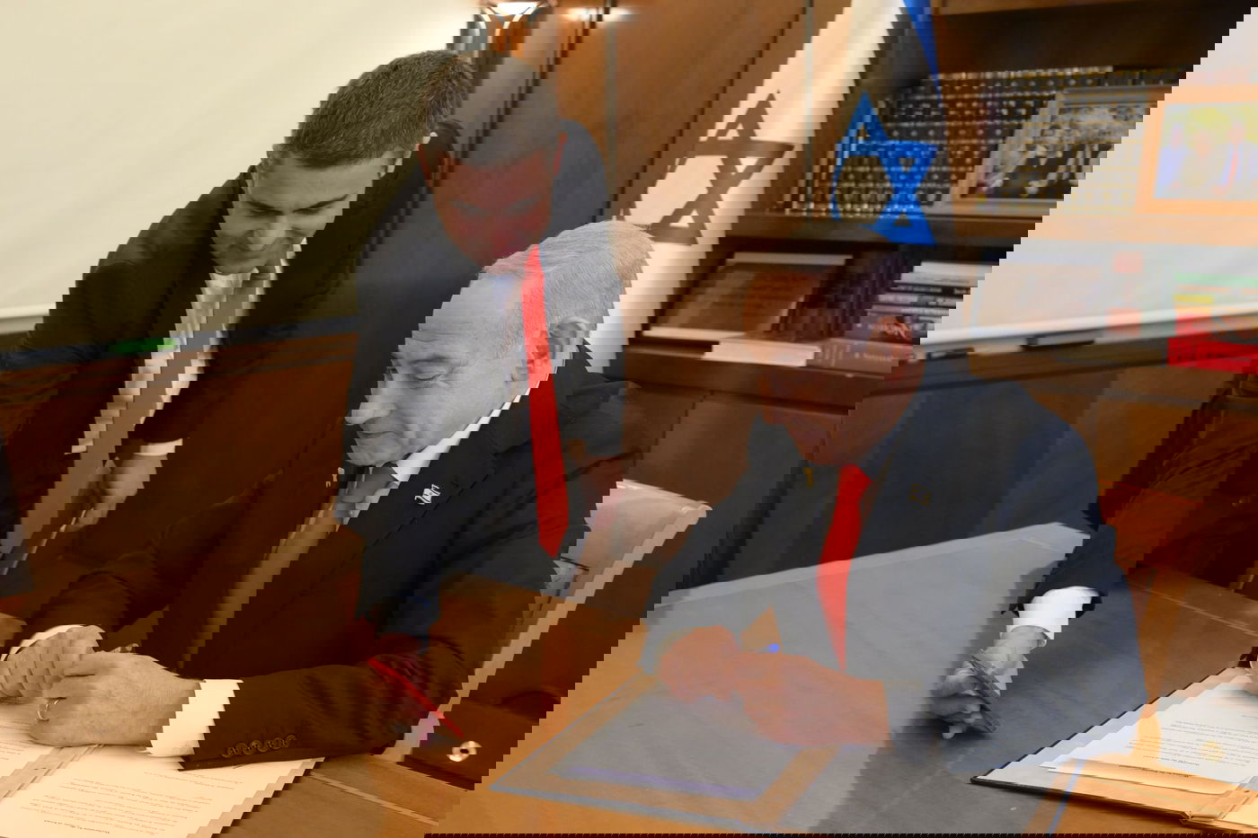 נתנניהו והנשיא האפריקני בשיחה בערב שבת