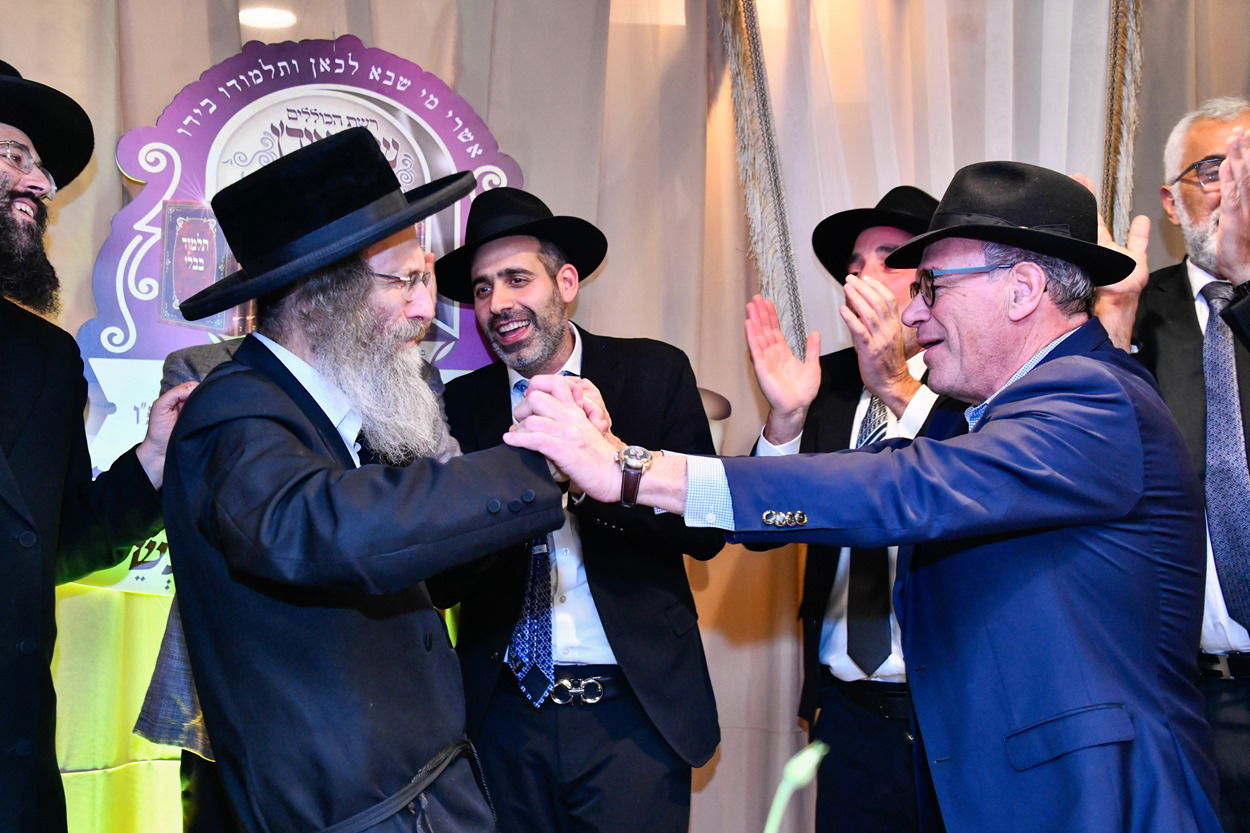 סיום כל הש"ס כולו ומבחן פומבי של 132 גאוני הש"ס אידן