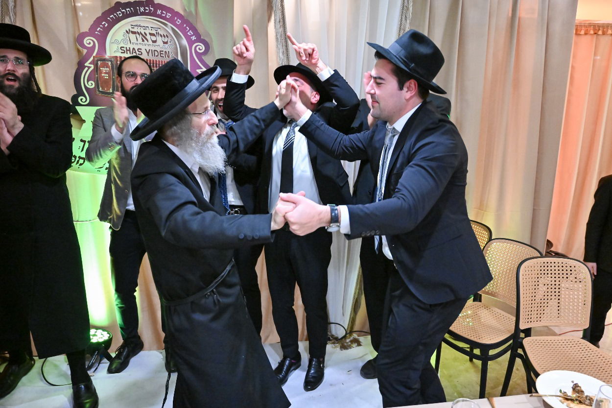 סיום כל הש"ס כולו ומבחן פומבי של 132 גאוני הש"ס אידן