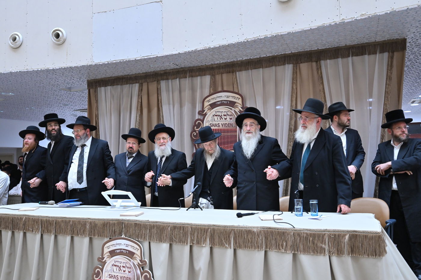 סיום כל הש"ס כולו ומבחן פומבי של 132 גאוני הש"ס אידן