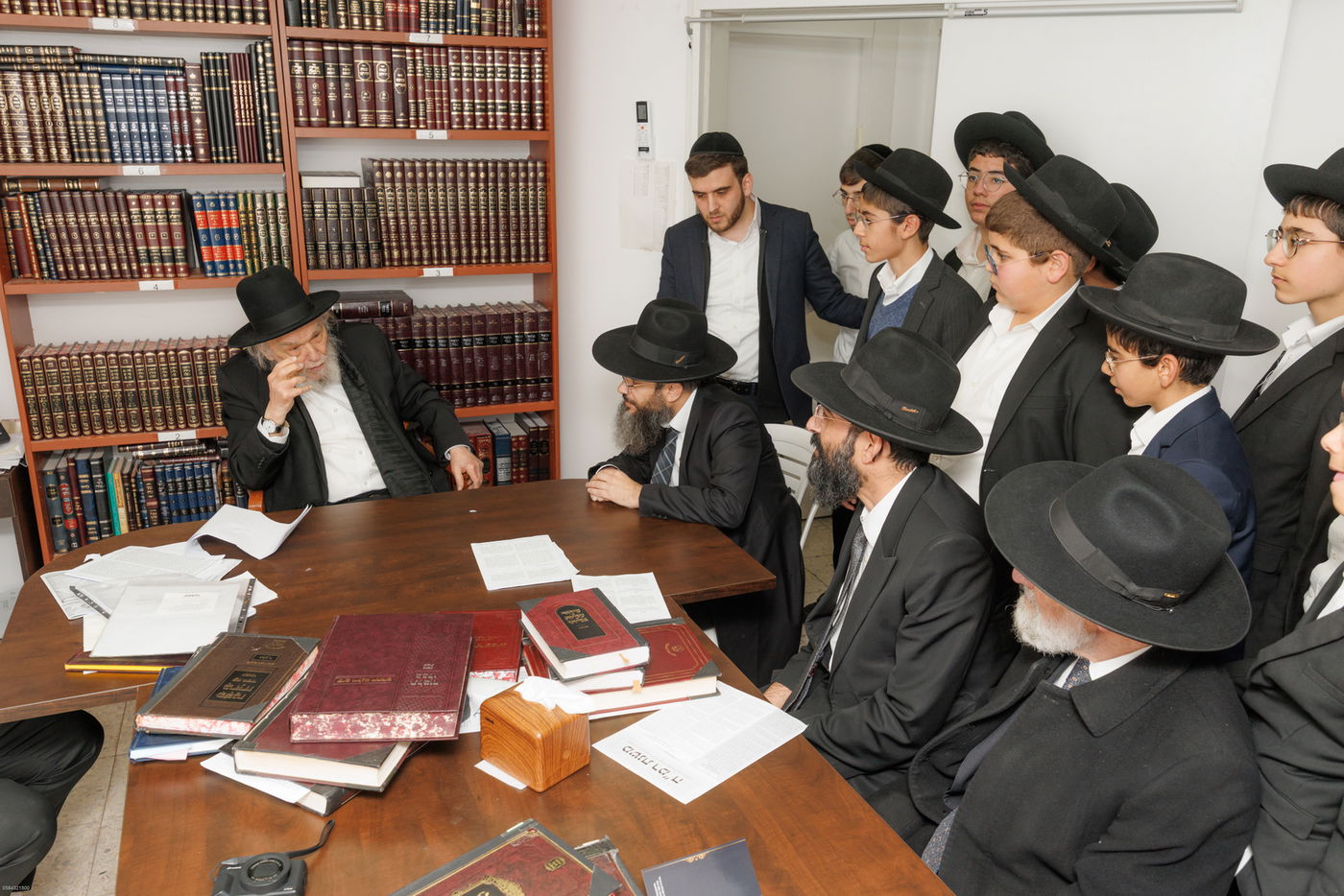 התלמידים אצל הגרמ"ה הירש