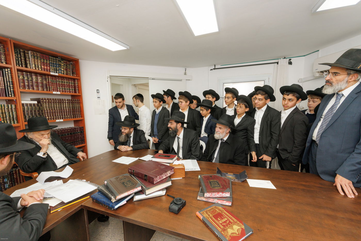 התלמידים אצל הגרמ"ה הירש