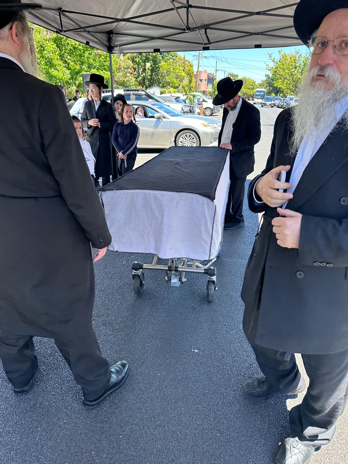 הלוויית הרבנית בעק ע"ה