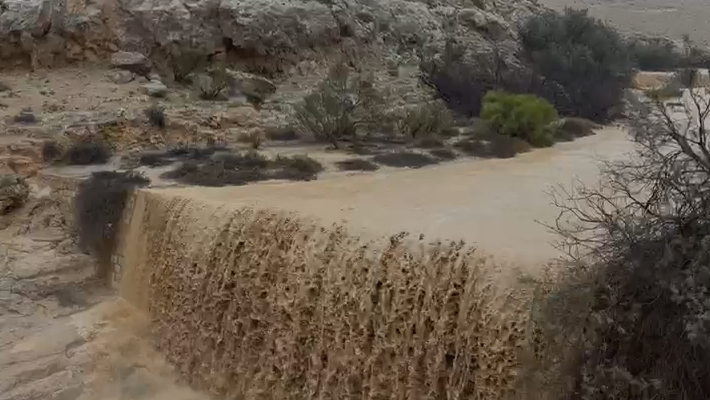 מזג האוויר הסוער: אלו הכבישים שנסגרו בדרום בעקבות ההצפות הקשות